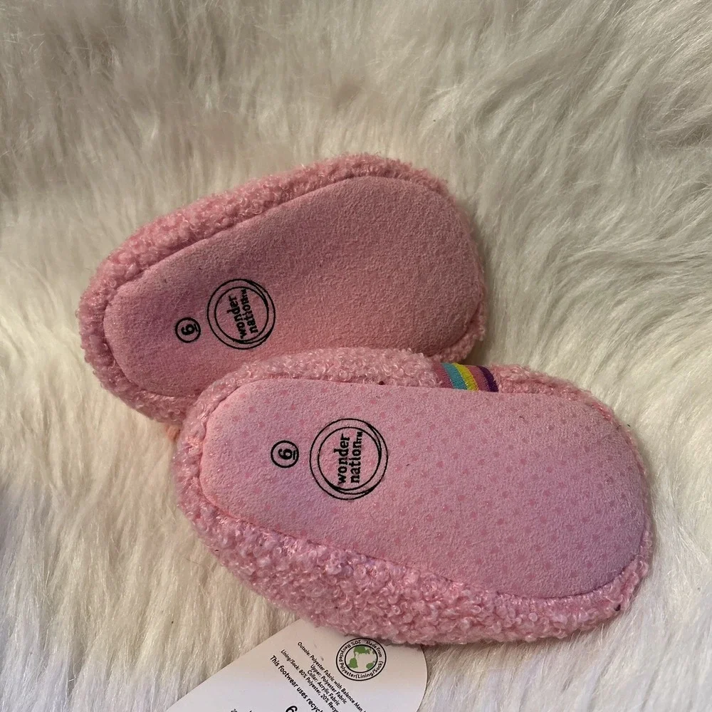 Wonder Nation Slippers Girl's Size‎ 6 Pink Fuzzy Rainbow Bootie Shoes NEW